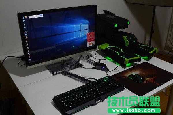 電腦網上買還是實體店靠譜?買電腦是去電腦城還是在網上