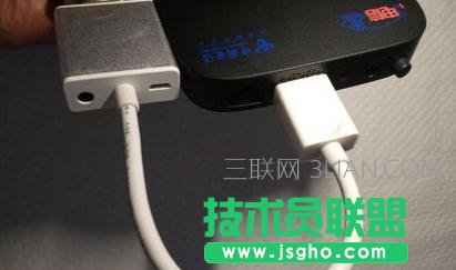 機(jī)頂盒怎樣連接臺(tái)式電腦顯示器和音響