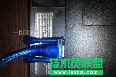 一個(gè)顯示器如何連接多臺(tái)臺(tái)式電腦