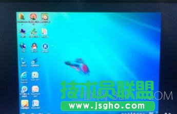 臺式電腦屏幕如何設置變全屏 三聯